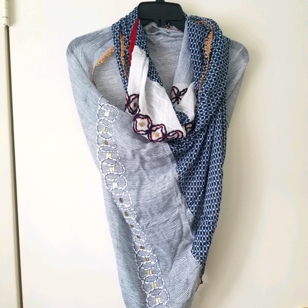 NWT Anthropologie infinity scarf shawl